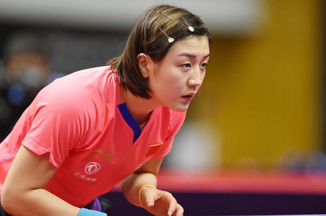 赛场突发事 赛场突发事