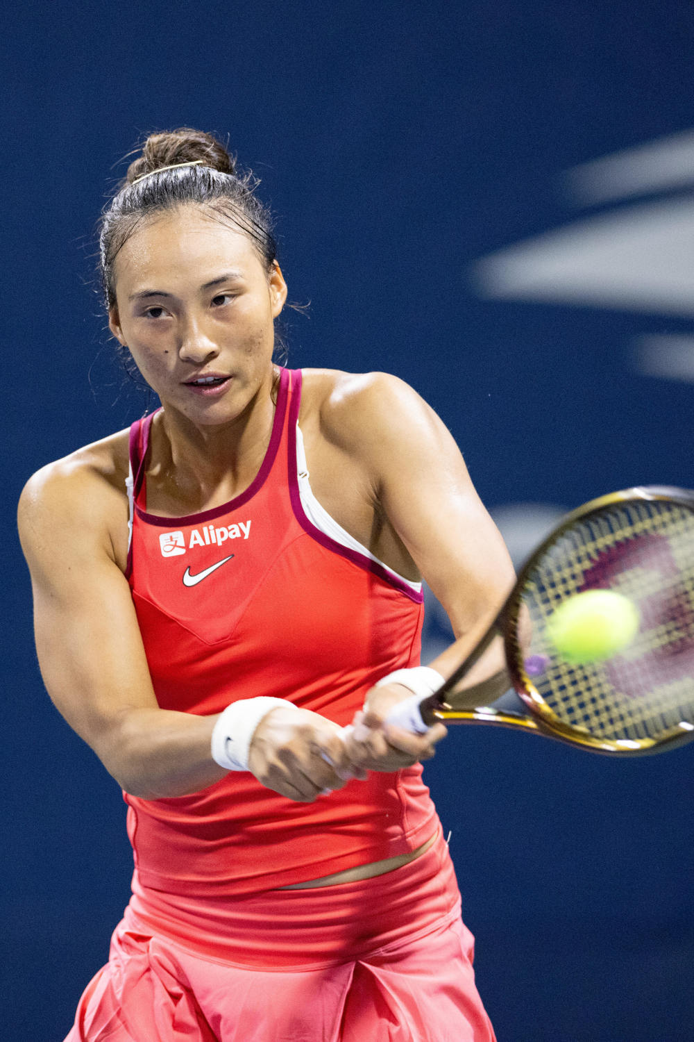 进攻端显得 进攻端显得