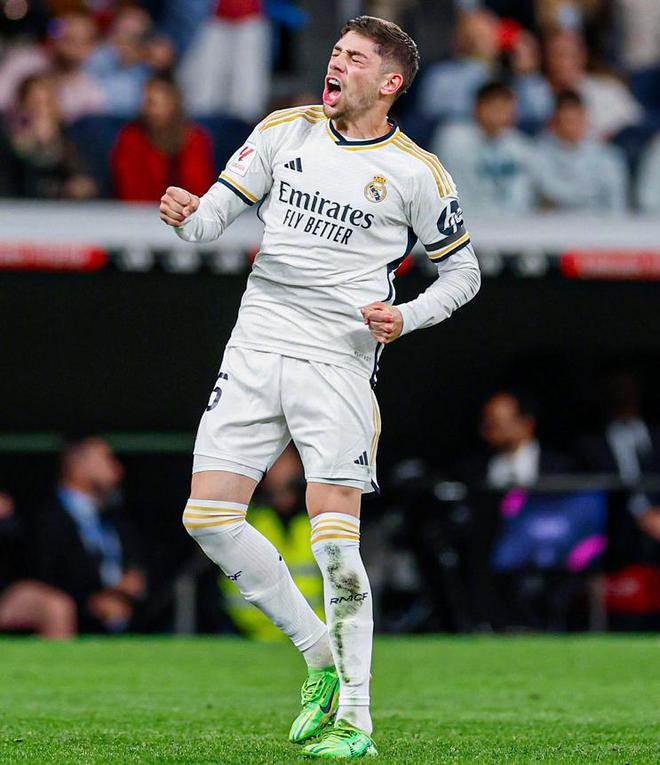 采取夹击与 采取夹击与