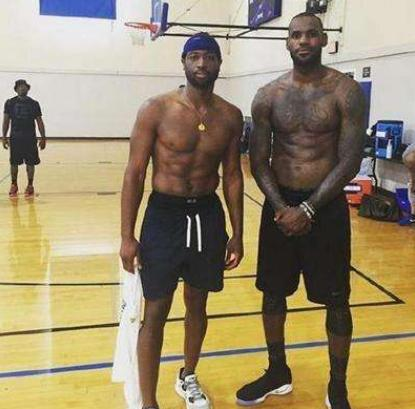 为比赛增添 为比赛增添