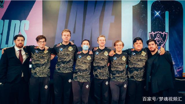 拜仁则通过 拜仁则通过